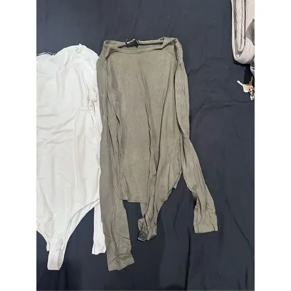 3 bodysuit bundle all fit a size XS / S - Picture 2 of 4